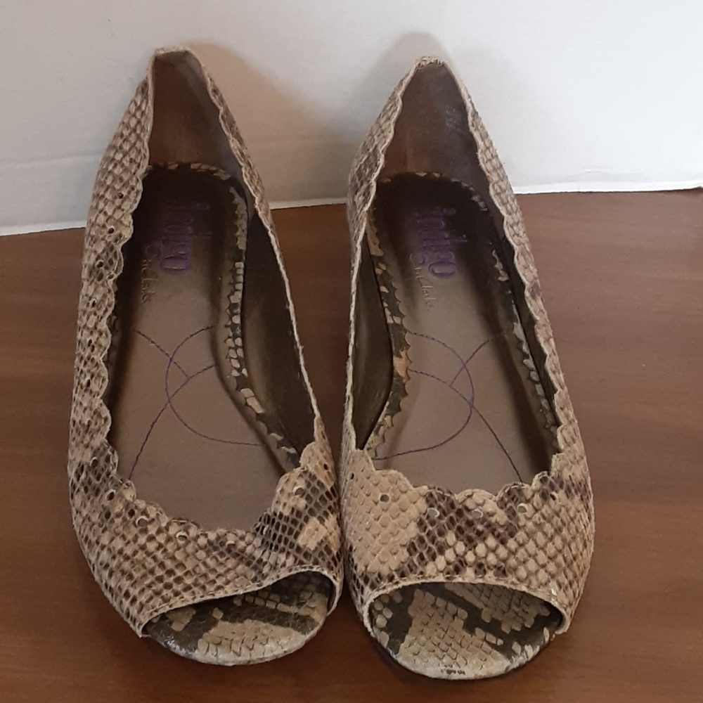 Indigo by Clarks size 8.5M